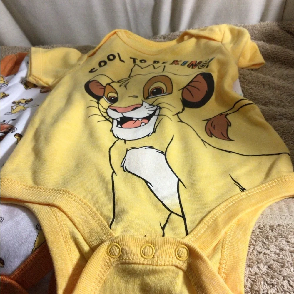 Disney Yellow & Orange Lion Print Kids One-Piece Bodysuits